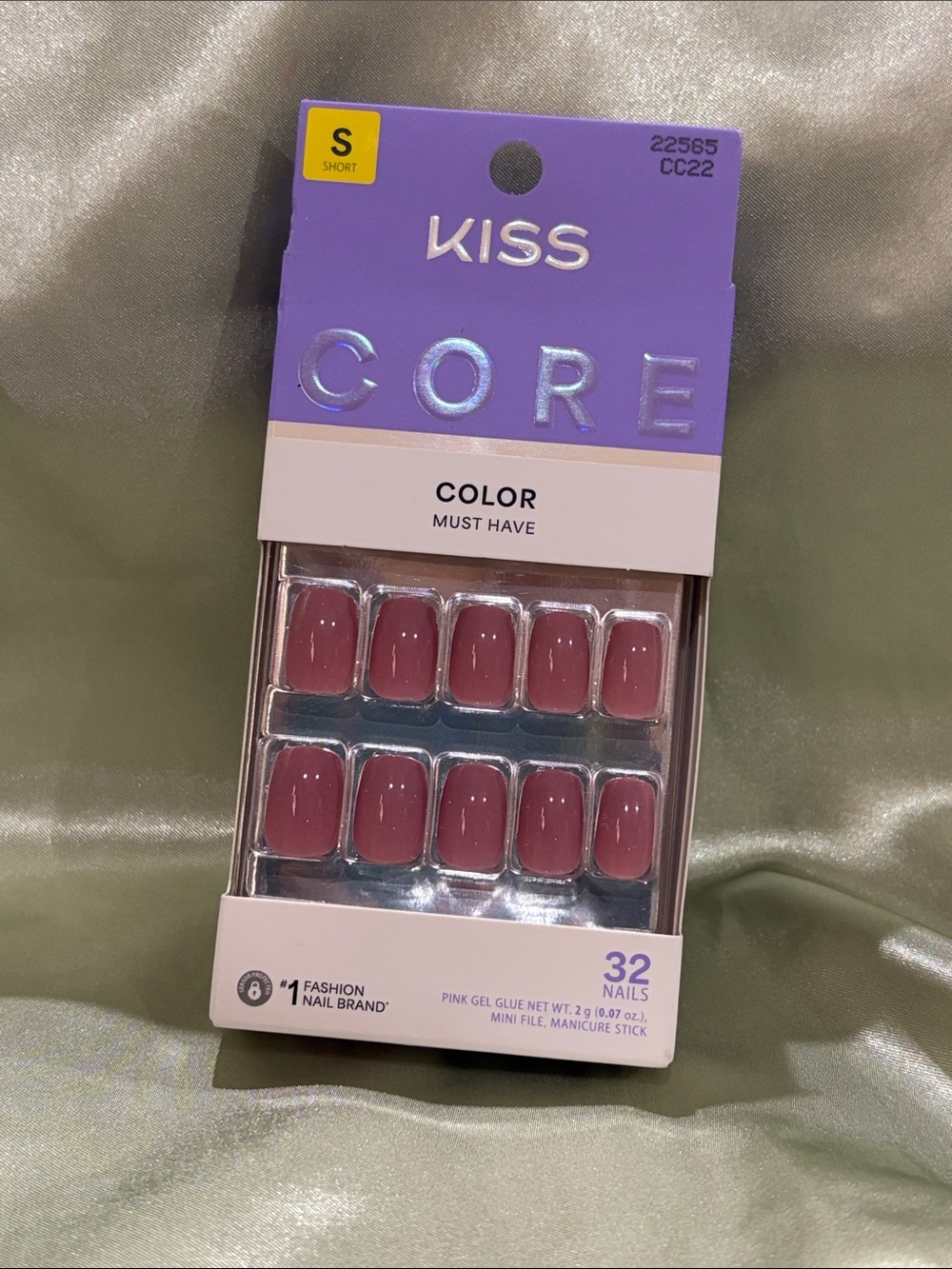 Kiss Core Press-On Nails in Felicity